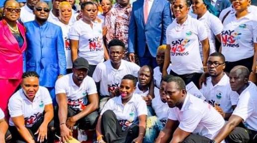 A section of the graduates poses with President Weah & RC Niels Scott